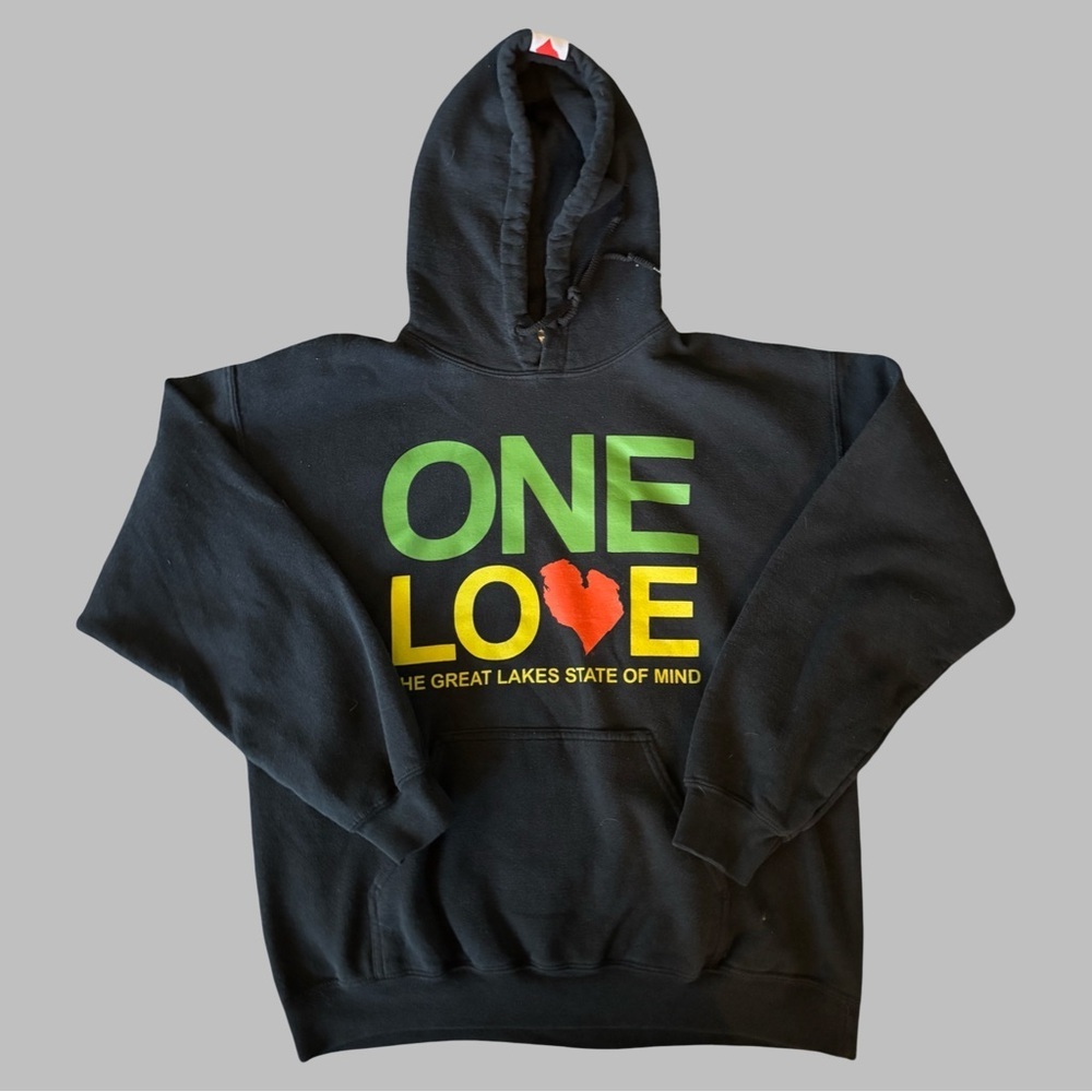 M22 Men’s One Love Hoodie Size Medium